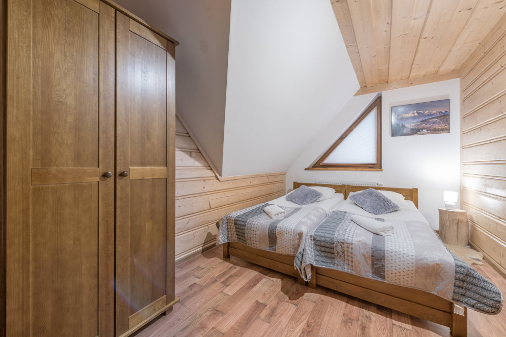 Pokój 2-osobowy z prywatną łazienką