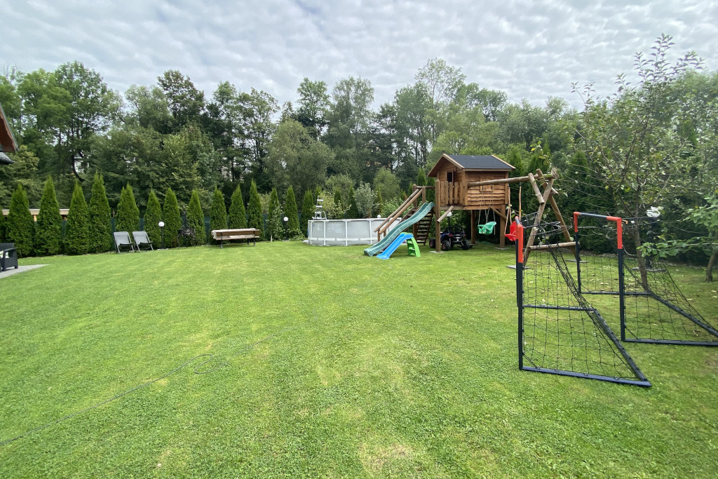 Ogród pensjonatu Pietrasówka